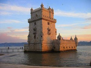 800px-Torre_Belem_(Lisboa)